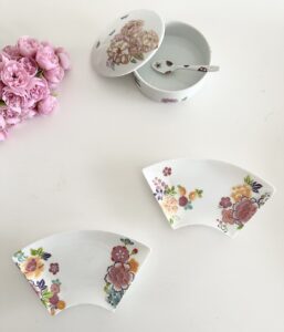 赤穂市と岡山市北区にあるポーセラーツ教室でワークショップ体験ができる扇作り
